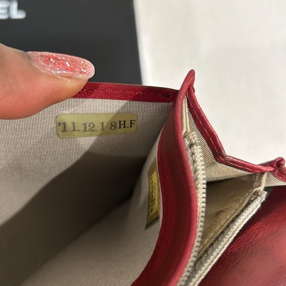 Chanel  Quilted Patent Leather Brilliant Wallet with box /dust bag +COA - Picture 13 of 14